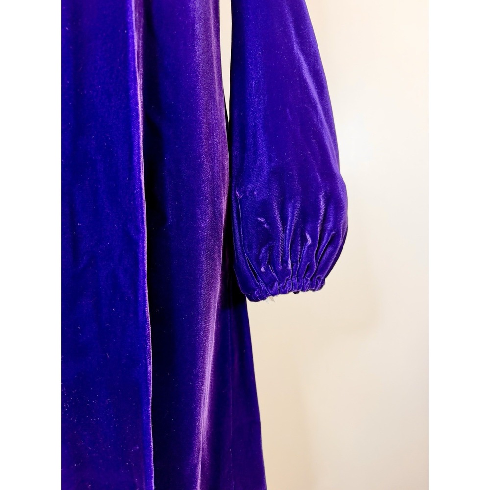 Vintage 1960s Purple Velvet Renaissance Revival Mini Dress Mod Gogo Medieval - Picture 13 of 15